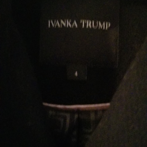 3/4 length black coat - Picture 2 of 4